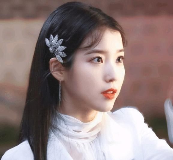  『天生』天生“清纯脸”的女孩，脸上都具备这3特征，渣女模仿不到精髓
