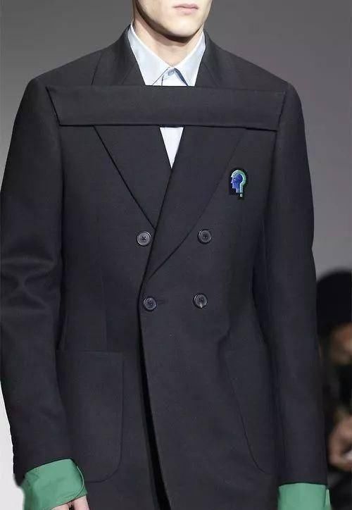  『时装画技法』时装系统里最难穿的一种类型——西装，在大牌设计师手下是如何被重塑？