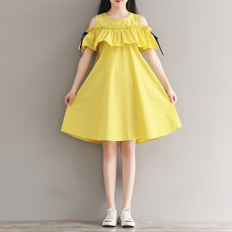 哇塞!姐姐穿上连衣裙，很有夏天的味道，活力十足