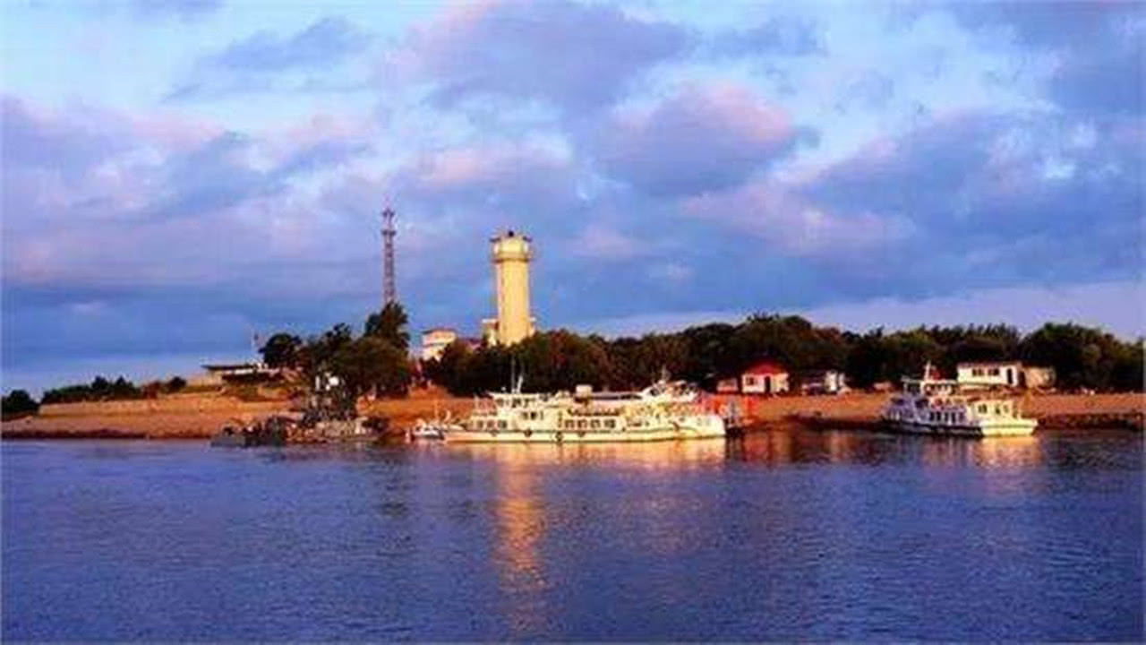 我国“最早睡觉”的地方，下午3点就天黑，镇上仅有一个家庭