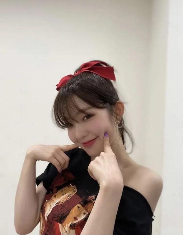  显得■春日时髦显白靠它全搞定！Jennie、裴珠泫已经安排了，那你呢？