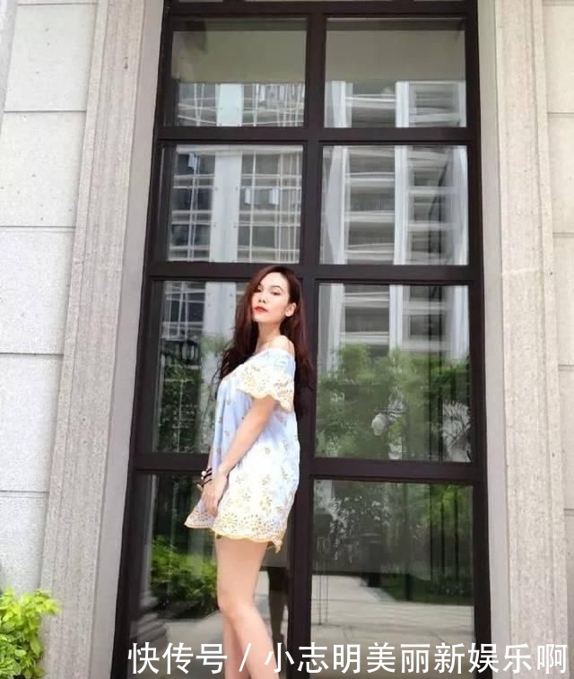 『漂亮』漂亮美女配搭高跟鞋子,简洁雅致又美丽动人