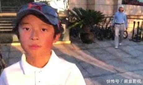 【王志文】放弃徐帆,不要许晴,最后娶了兰博基尼总裁,12岁儿子帅到掉渣