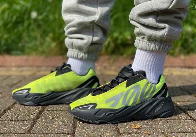  『发售』最贵的 5000+！一张图告诉你，目前发售了多少 Yeezy 700！