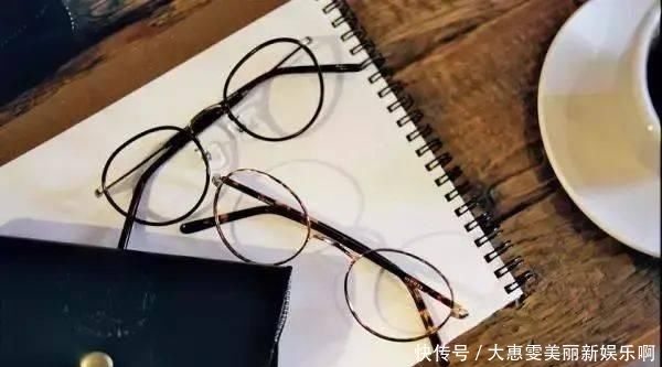 『波士顿框』你的头型适不宜配近视眼镜,看一下就了解!