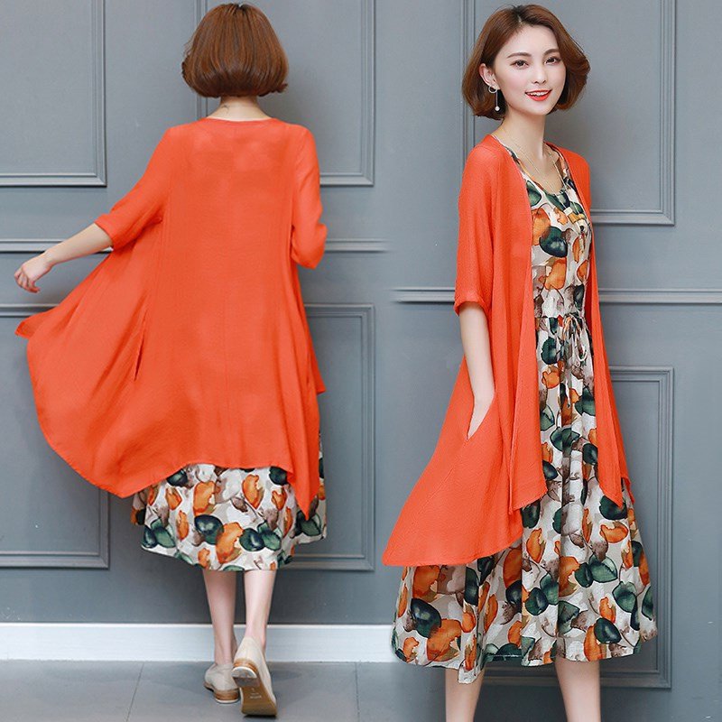 别傻傻穿打底裤了!今秋流行棉麻裙+平鞋，适合45-60岁女人