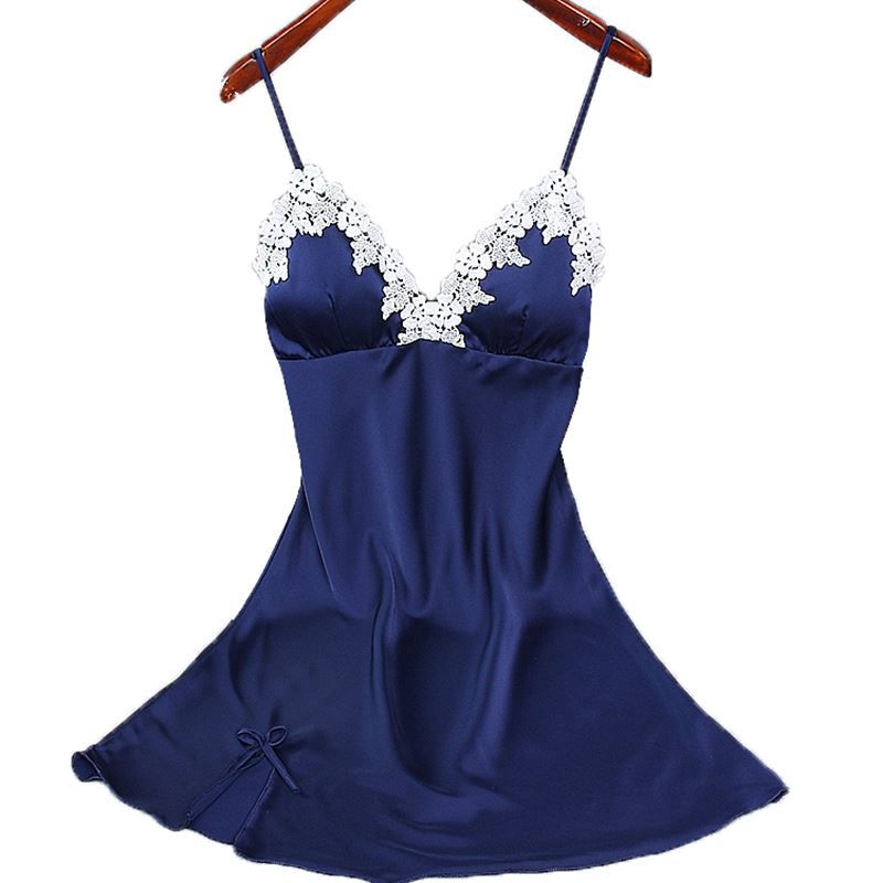 越来越多女人洗完澡不穿小裤裤，看看下面怎么穿，妩媚动人遮不住