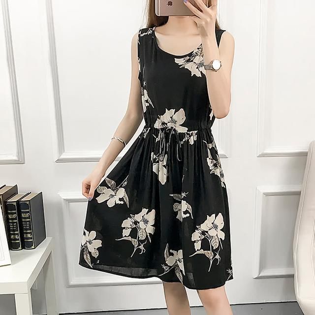 发现一种“棉绸裙”，比真丝还洋气舒服!老婆穿了显高显瘦显白嫩