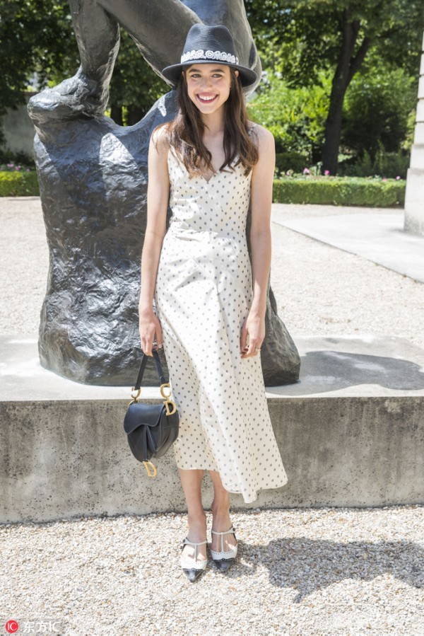 夏天就该穿白色 看着就清凉