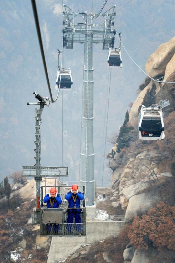 绝壁上的“天路医生”