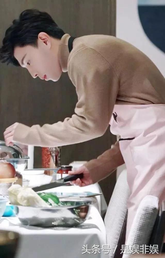 《一千零一夜》邓伦的十五套衣服，第七套贵气，第十套最帅！