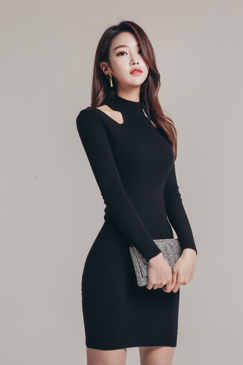 豪尔费坎浓重如墨圈领线裙