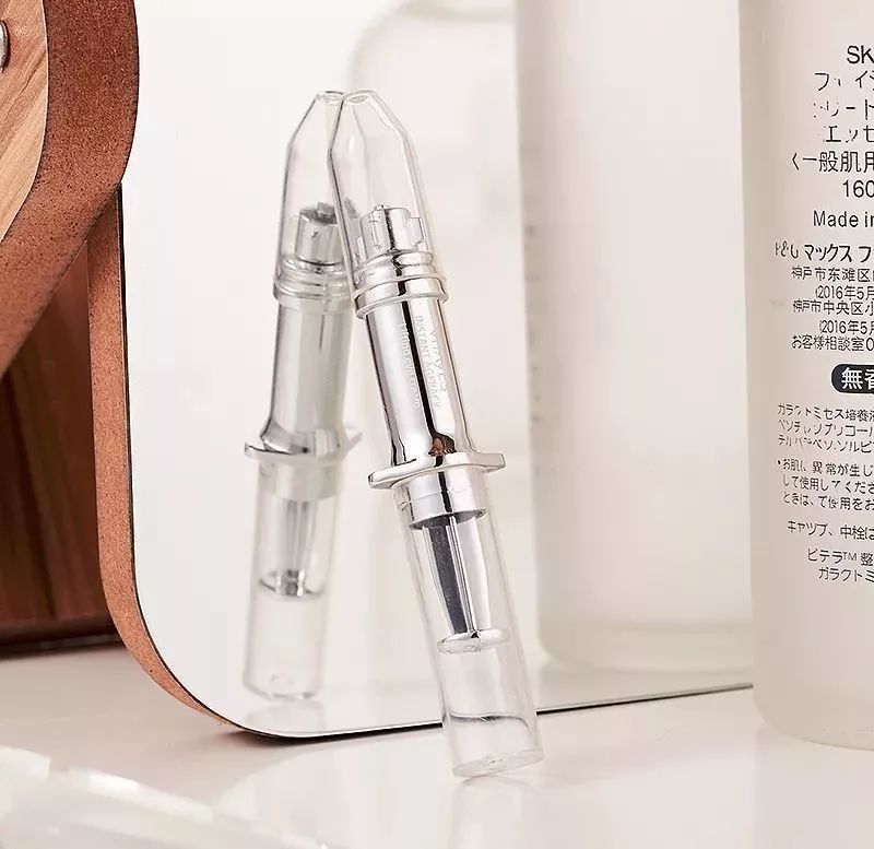 4岁女儿首曝光!34岁可攻可仙的戚薇,如何保住少女颜?