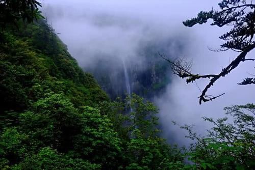 四川最低调的景区，一到冬天美成仙境，与峨眉山齐名却鲜为人知！