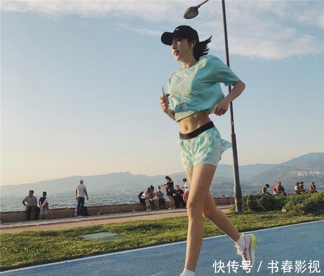 #尤物#张俪为何被称为“长腿尤物”看看这些美照你就懂了,我酸了
