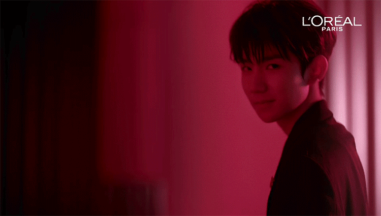 邓伦、任嘉伦、肖战代言的口红惊艳非凡，但他却无人争锋！