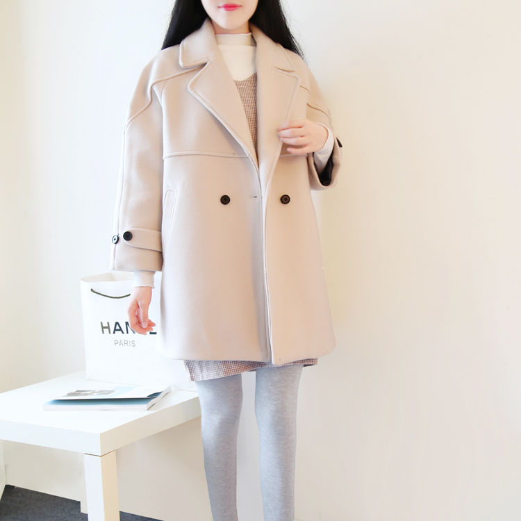 不到1米6的女人，推荐你们穿短款毛呢+小脚裤，高挑洋气