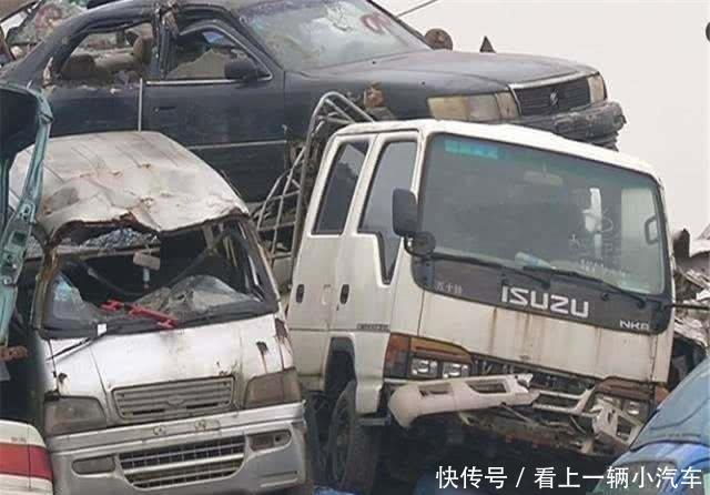  「补贴」国三车被“淘汰”，看到报废补贴政策，车主：还不如卖