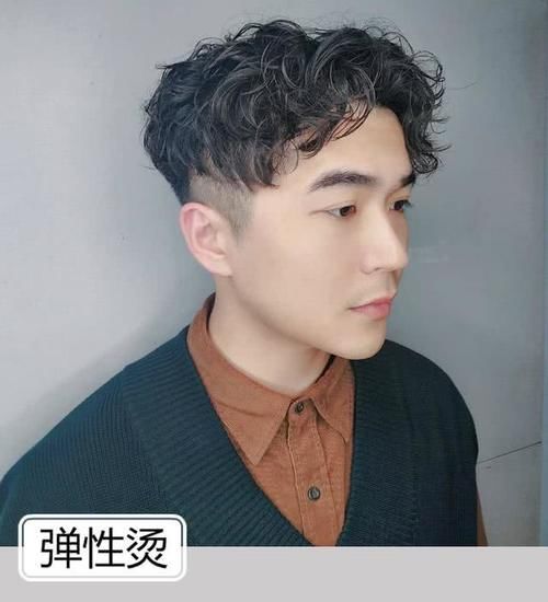  「锡纸」男生除了“锡纸烫”发型，还可以这样剪头发，时尚帅气有活力