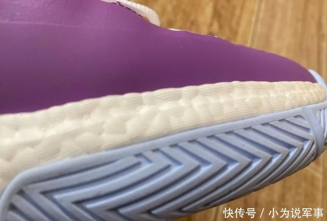鞋面:全掌类boost,足弓大碳板,范弗里特上脚的狙击一代你期待吗