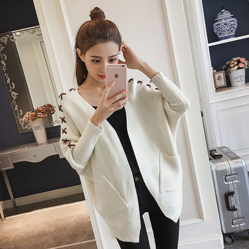 入秋别穿风衣，试试这刚上新的“秋开衫”，百搭洋气有不贵