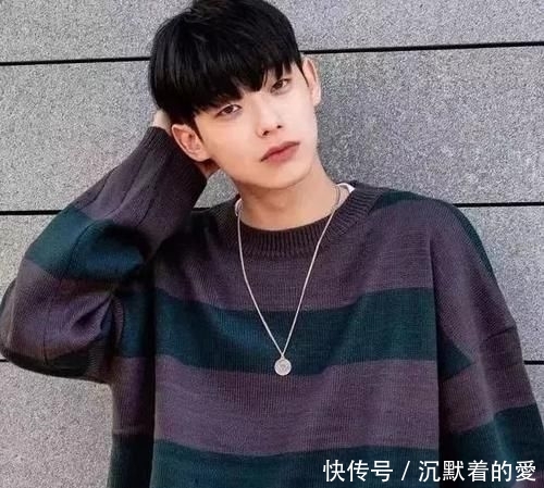 清爽:男人的发型就要清爽干练帅气发型,让你更有男人味!