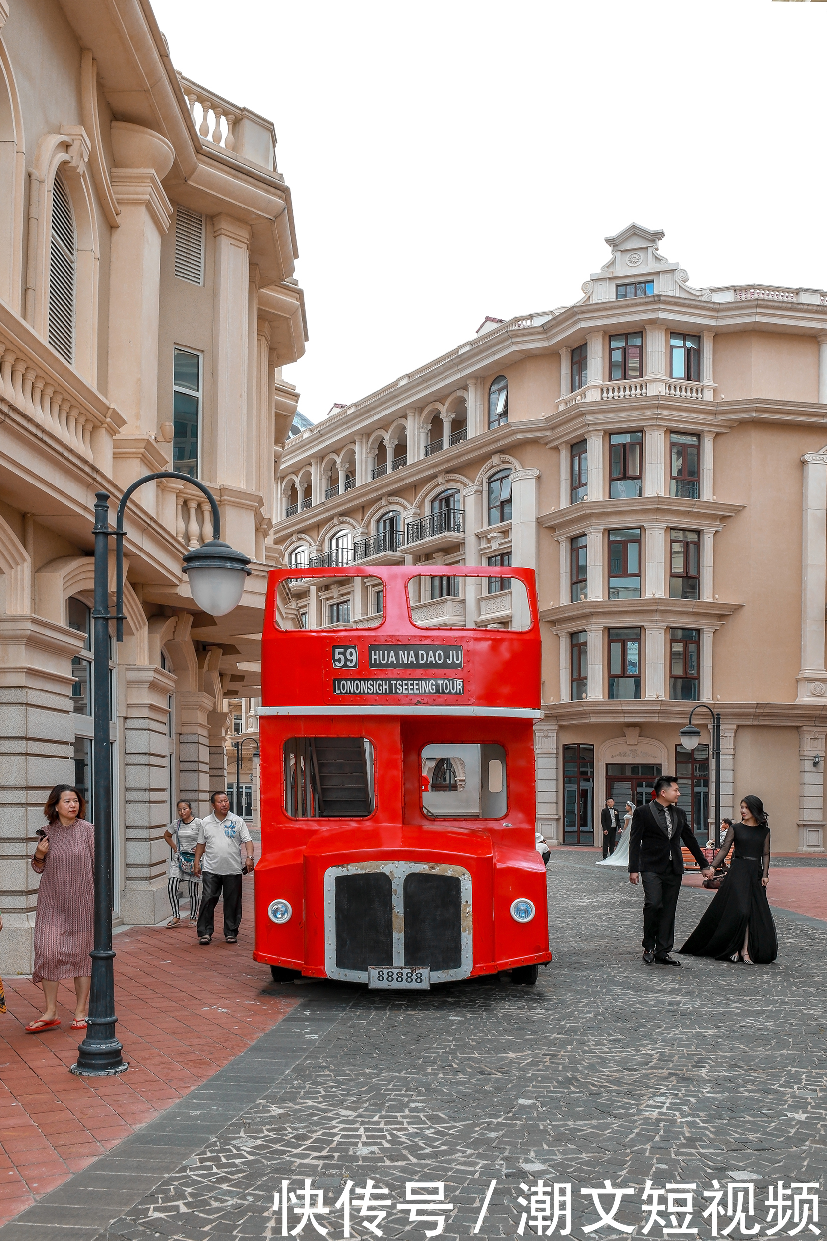 三亚拍婚纱的人
