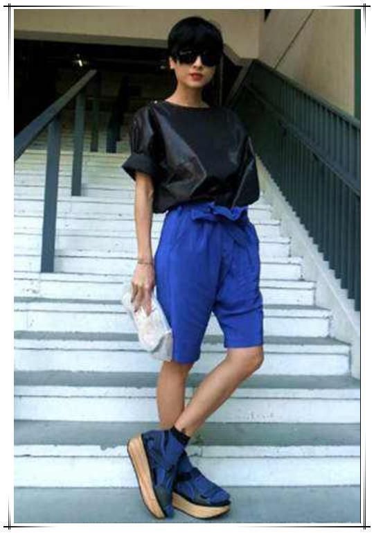 徐濠萦这么开放?穿个“肚兜”就去买菜，网友:陈奕迅能放心吗?