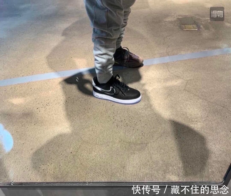  「Colin」Nike Air Force 1 x Colin Kaepernick