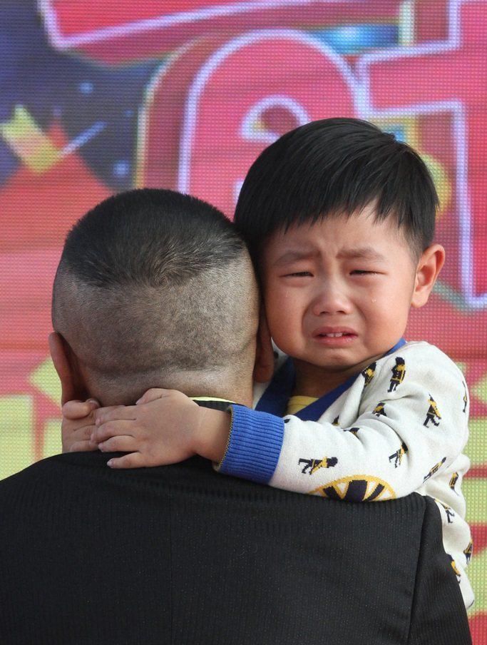 潘阳离奇死亡,潘长江快疯了,网友:死亡真相内幕