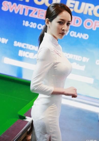  #韵味#当旗袍遇见桌球, 东方美的性感和韵味相得益彰!