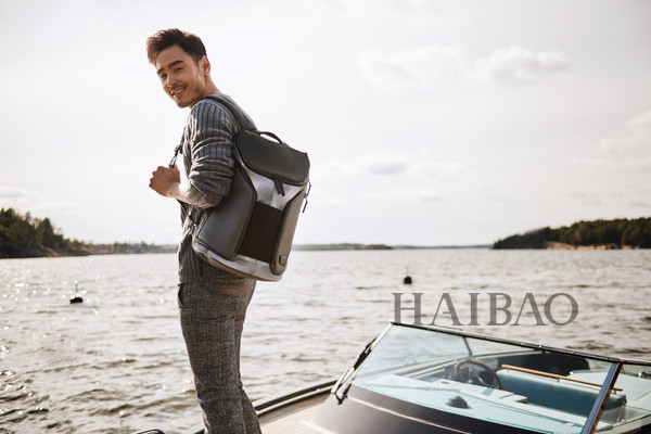 阮经天演绎途明 (Tumi) 2018秋冬系列