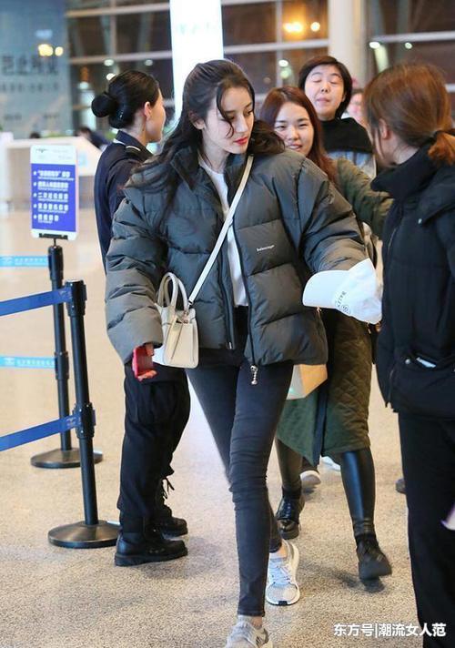 当蔡依林穿上迪丽热巴同款，网友：果然是没有对比就没有伤害啊！