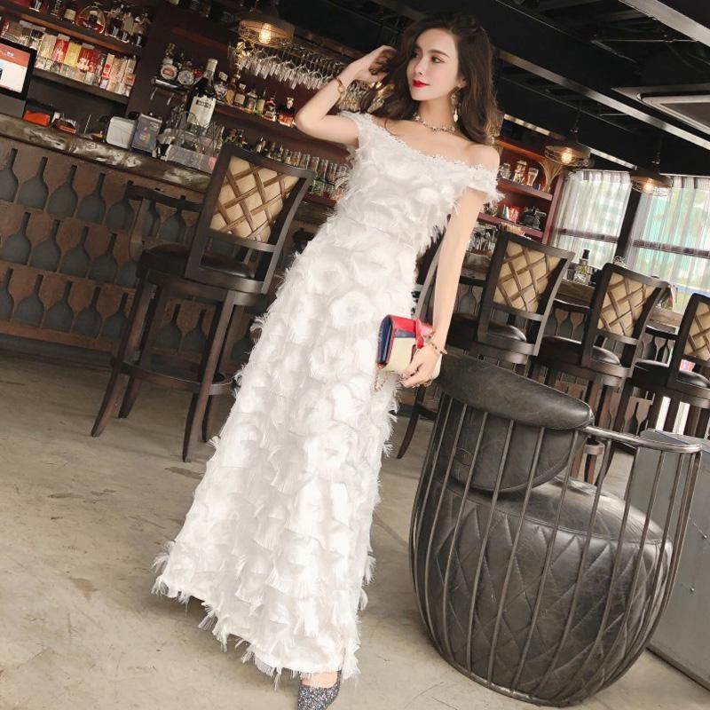 这裙子的确贵了点，但真的很美，超显气质，超性感迷人