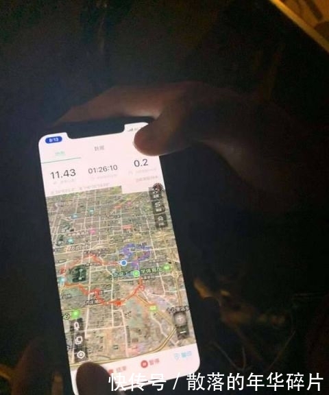  祖国@为给祖国庆生 网友4小时33公里蹬出“中国地图”