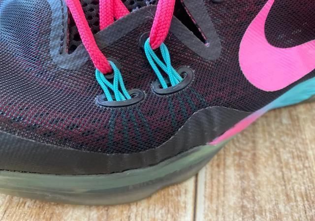 「双鞋」前后掌Zoom Air的科比球鞋只需400块?当年的神鞋你穿过吗