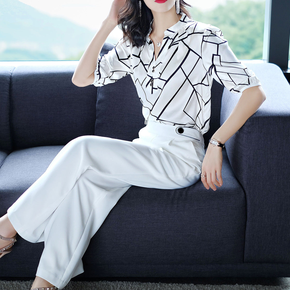 聪明的女人都不再穿爱走光的短裙了，9款流行套装，件件美的扎心