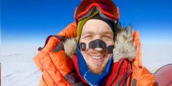 美国男子独自一人穿越南极，仅用时54天，携带200多斤食物！