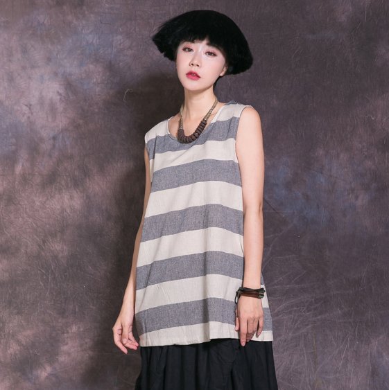 下半身胖，别穿紧身裤，尴尬!看:这么穿，不松不紧，美得刚刚好