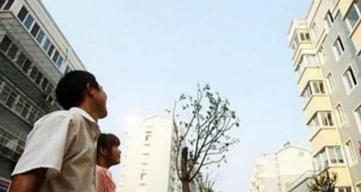  「买房」农村兴起进城“买房热”，当他们老了以后，要靠什么养