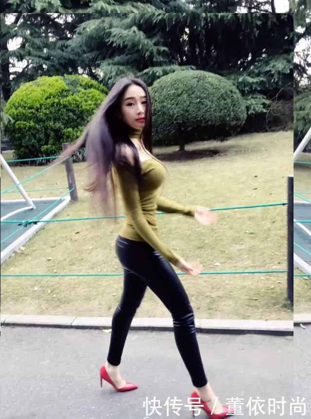 曾经众多老司机的心中女生网红小姐姐，现在沦为广告模特也算善始