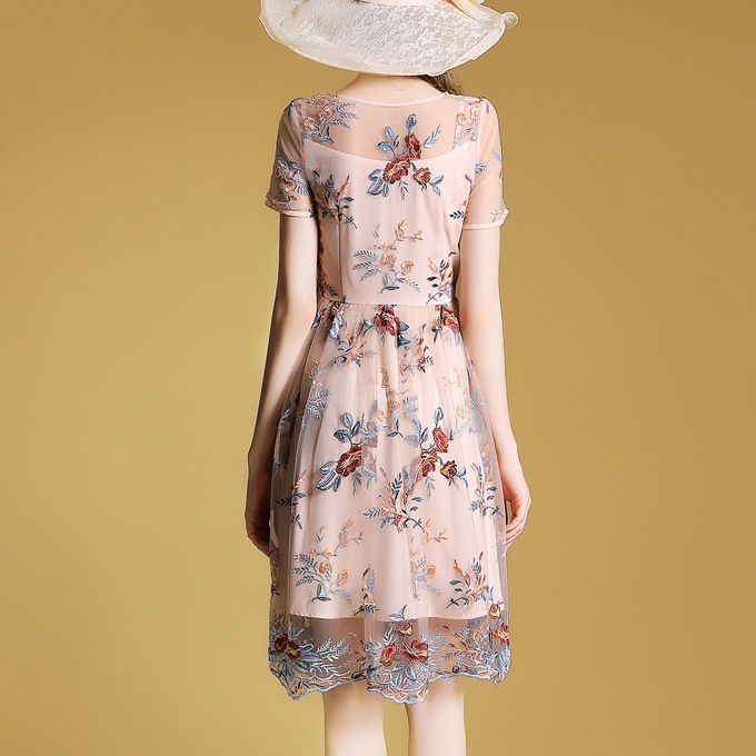 被同事身上“欧货裙”美到了，太迷人了，刷爆卡也要买5件