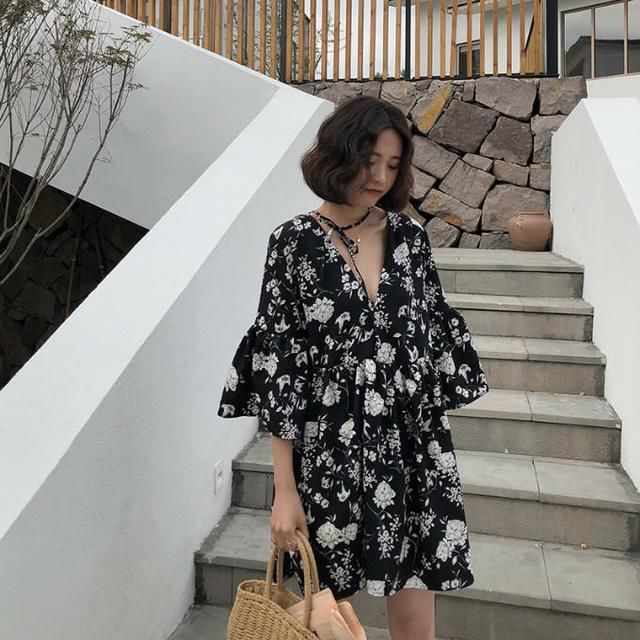 夏日里，怎么能没有一条迷人的连衣裙？