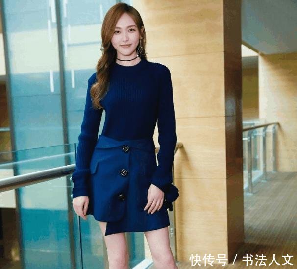 大长腿加上高跟鞋, 网友直呼 她们才是真正的漫画腿