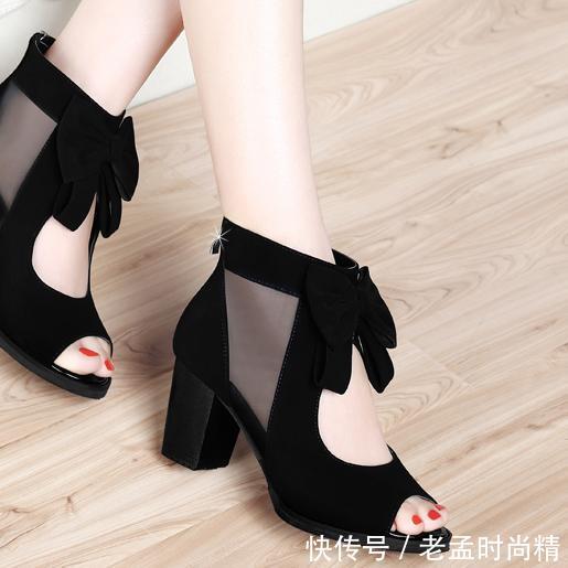  『糕厚底的设』脚尖上的春天，鱼嘴鞋！
