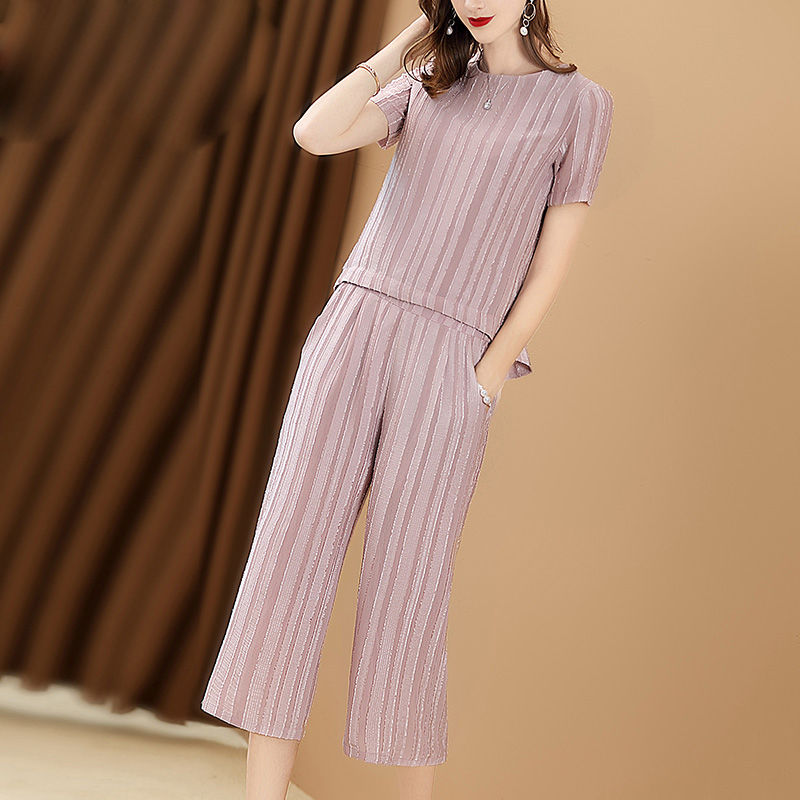 还别说!小个子老婆遇上阔腿裤套装，洋气有范!穿出170既视感