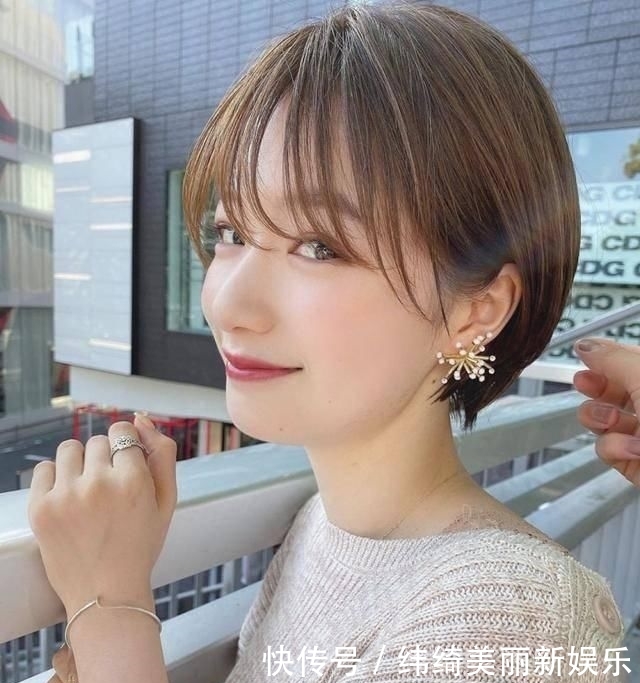 『短发』整容级剪发日本大热,耳下2公分短发适合脸型、造型变化一篇总结