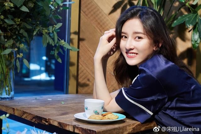 宋祖儿新剧皮肤超好无惧素颜，所以她的水光肌是怎么养成的？