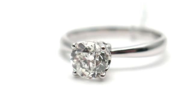 男子冒充胃癌晚期港商 骗美女网红12万 一盘辣子鸡揭穿骗局