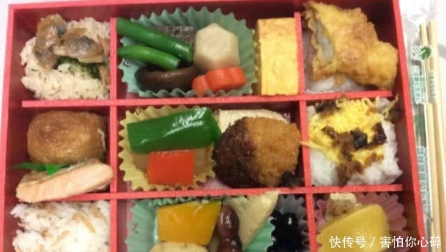 来到中国游玩的日本游客，对我国高铁赞不绝口，唯独这点摇头叹息